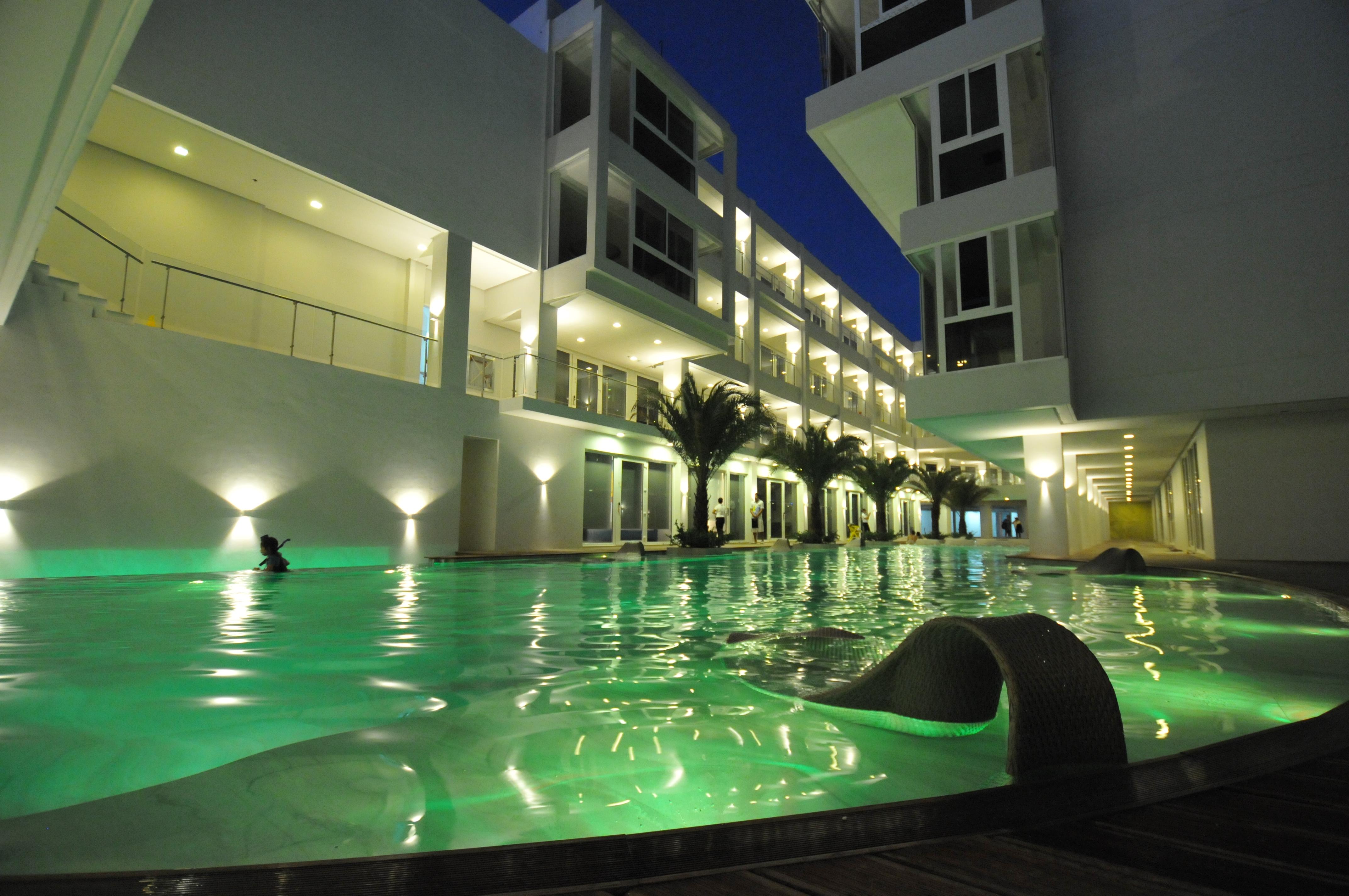 Astoria Current Hotel Manoc-Manoc Bagian luar foto