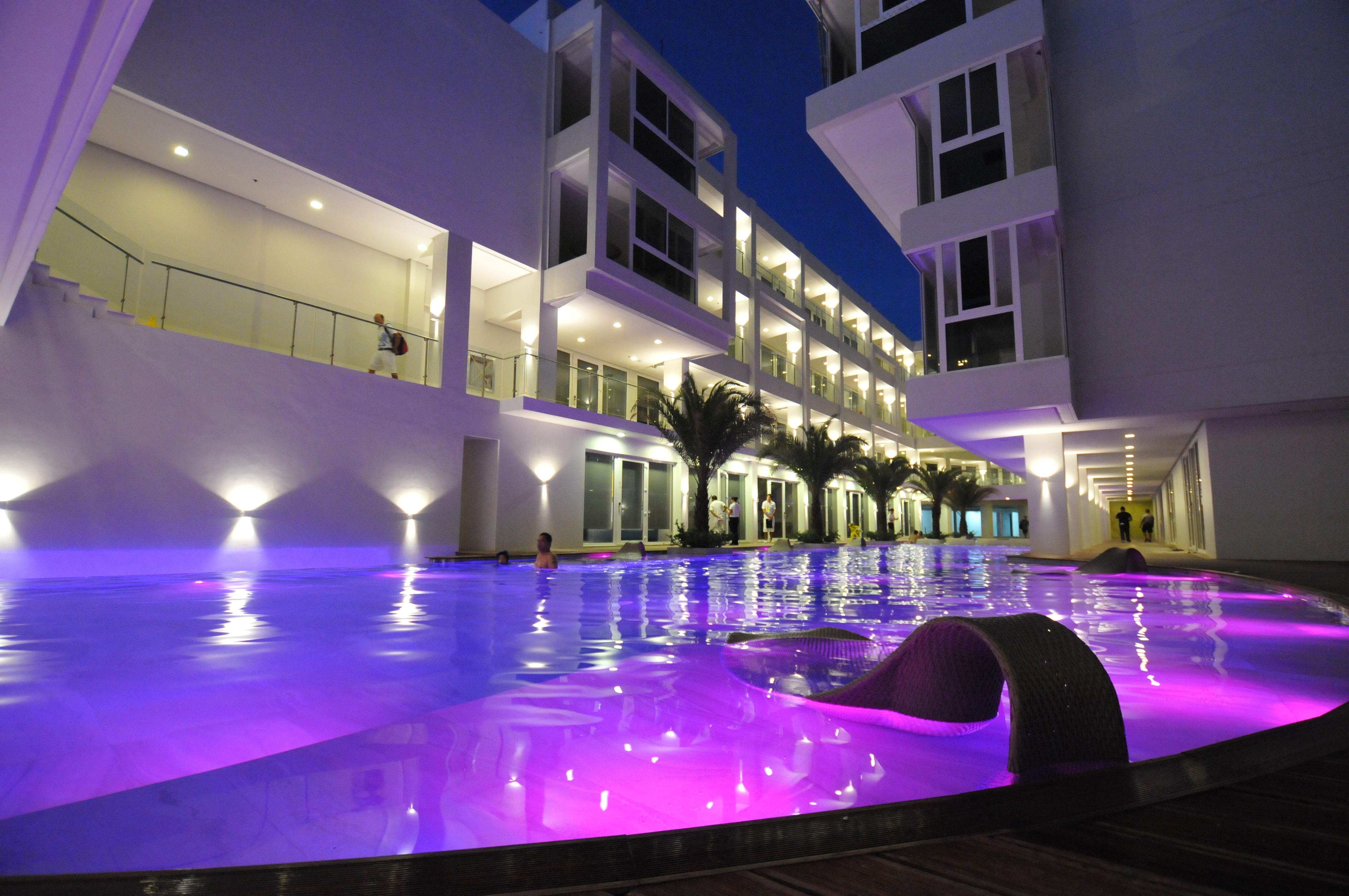 Astoria Current Hotel Manoc-Manoc Bagian luar foto