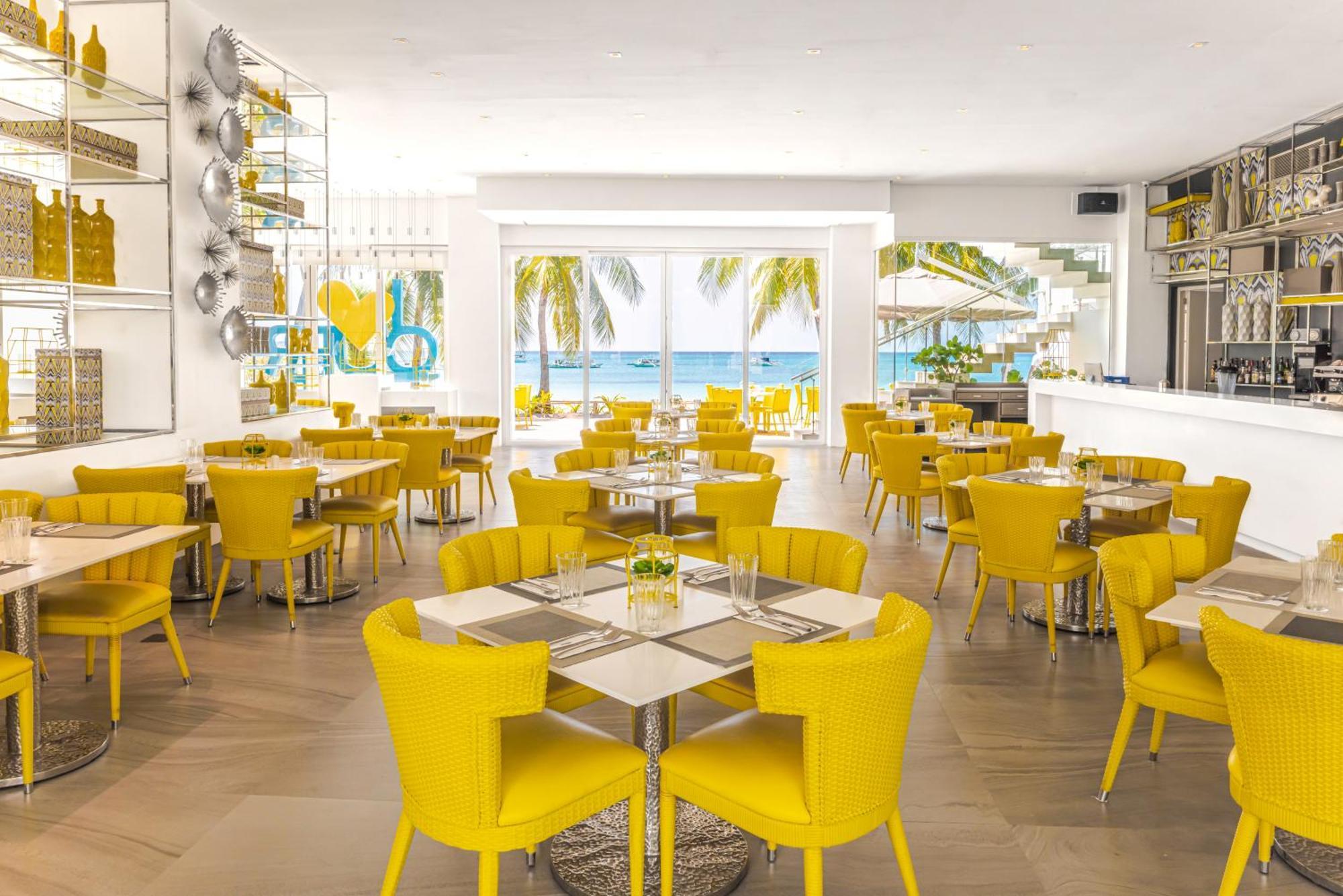 Astoria Current Hotel Manoc-Manoc Bagian luar foto