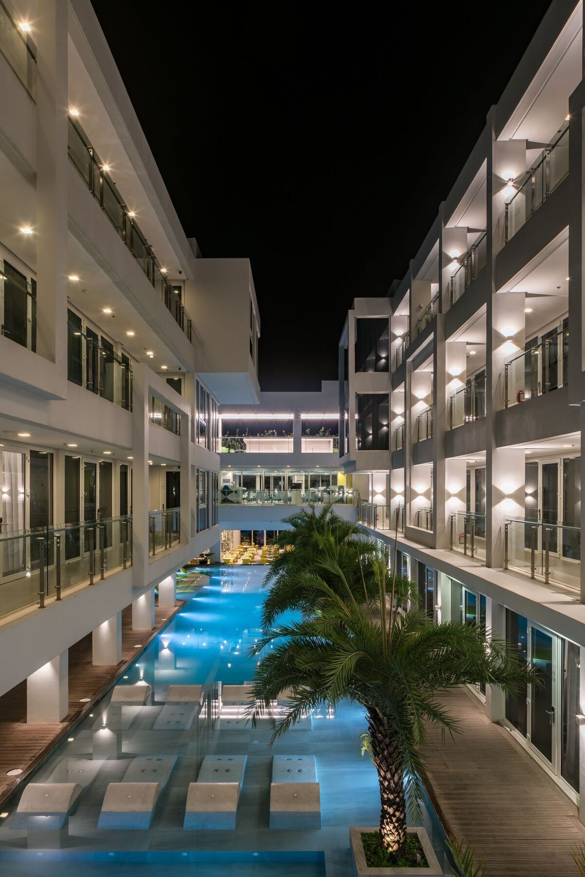 Astoria Current Hotel Manoc-Manoc Bagian luar foto